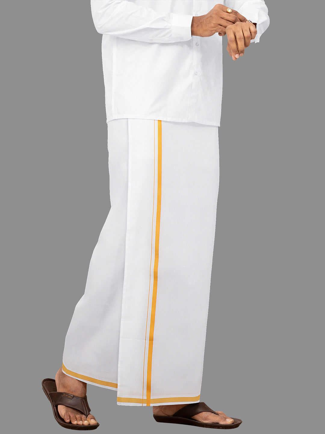 Men Assorted Border Single Dhoti Regular