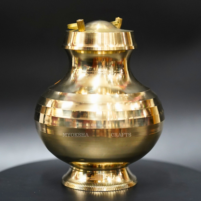 Brass Gangajali Lota Kalash: Embrace Divine Connections Main Image