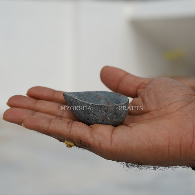 Stone Diya Hover Image