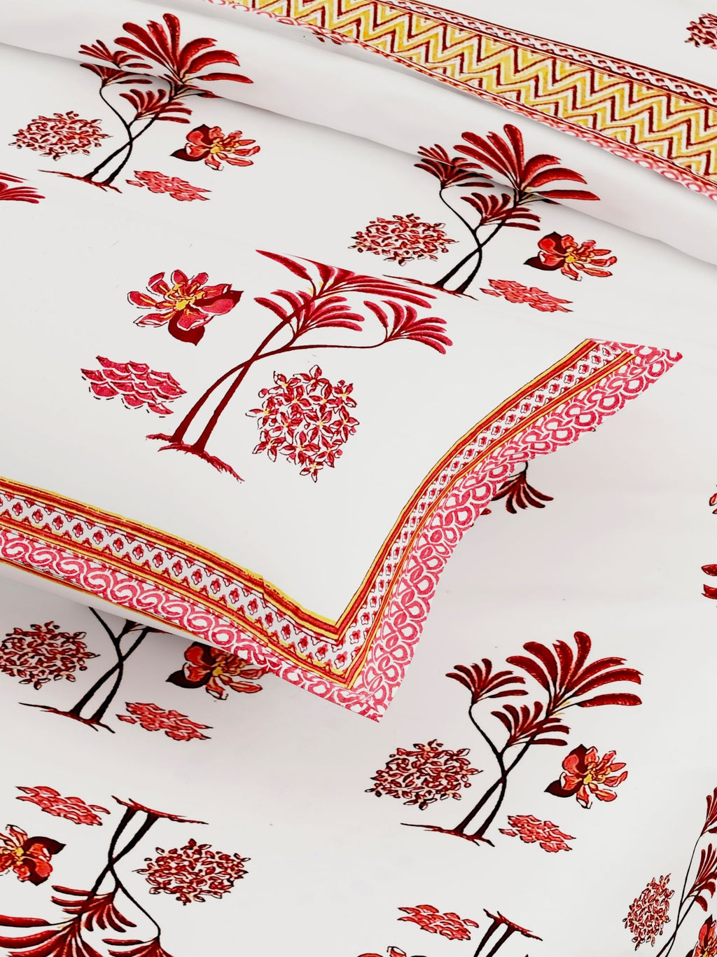 White Blue Ethnic Motifs Cotton Bedsheet With 2 Zipper Pillow Covers - Super King Size by House of Ree