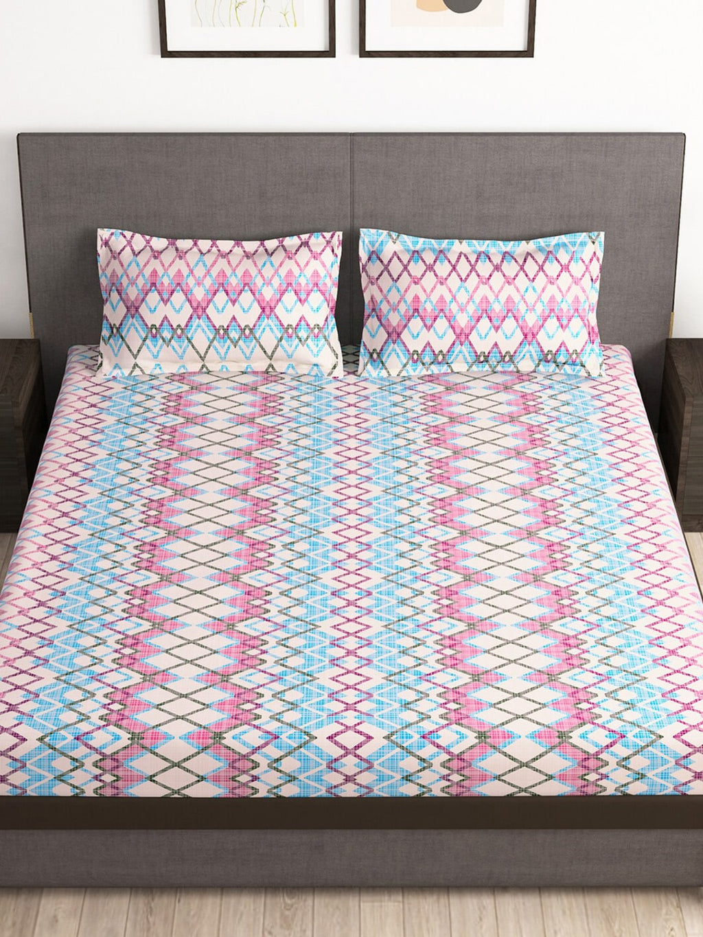 Story@home Tango Pink & White Printed 240 TC King Bedsheet with 2 Pillow Covers