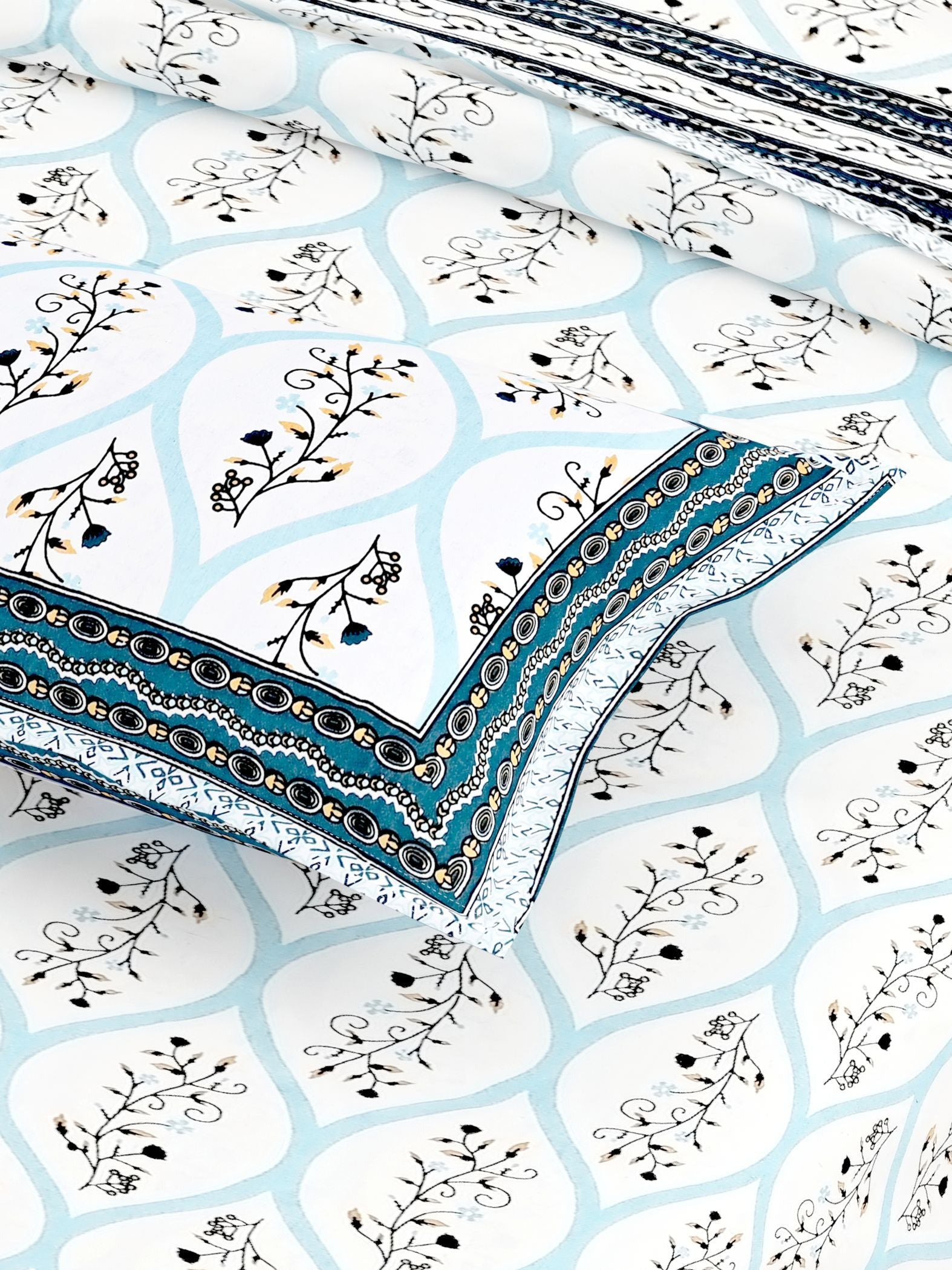 Yellow White Ethnic Motifs Cotton 200TC King Bedsheet With 2 Zipper Pillow Covers - King Size by House of Ree