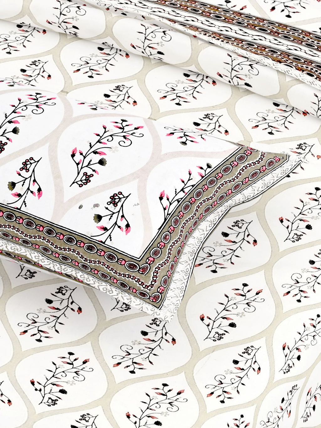 Purple White Ethnic Motifs Cotton 200TC King Bedsheet With 2 Zipper Pillow Covers - King Size by House of Ree