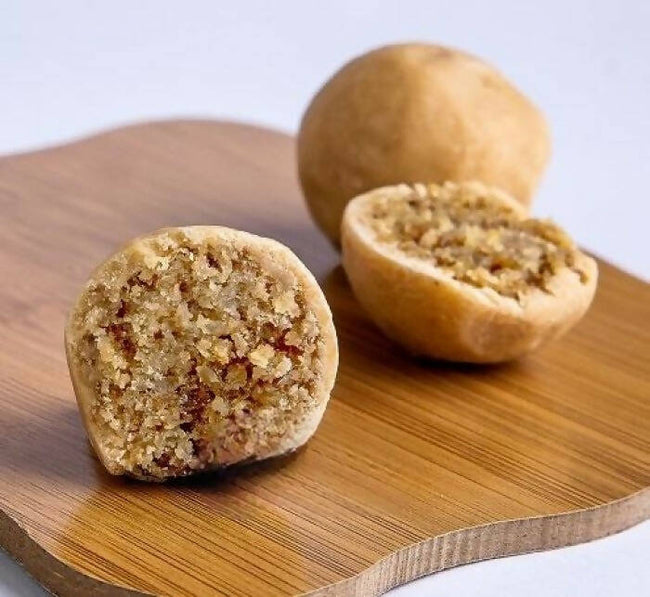 Godavari Vantillu Kobbari Kova Laddu / Kobbari Kova Kajjikayalu Hover Image