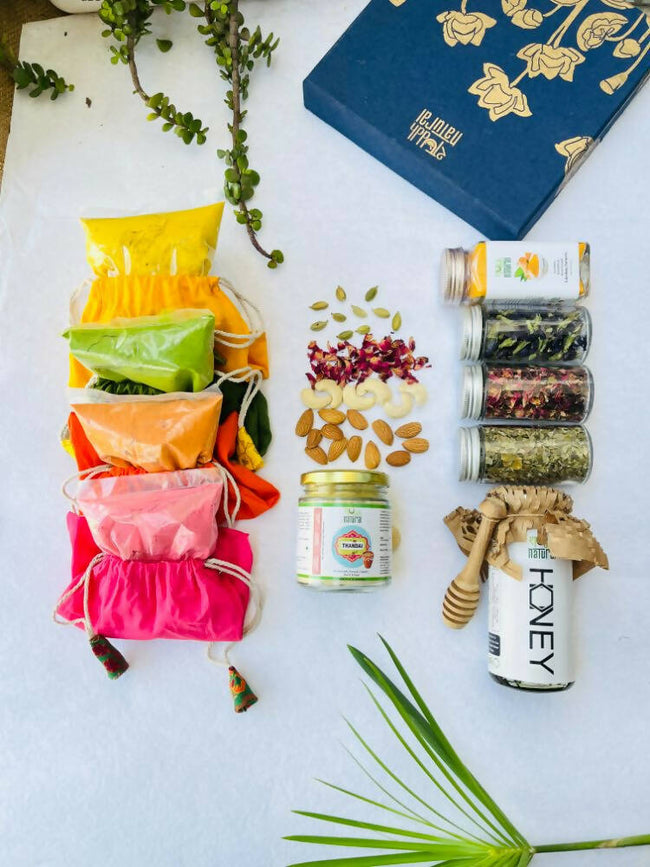 Shuddh Natural Edible Wholistic Colour | Ayurvedic Thandai Powder | Ubtan Based Herbal Gulal | Holi Gift Hamper | Natural Honey Hover Image
