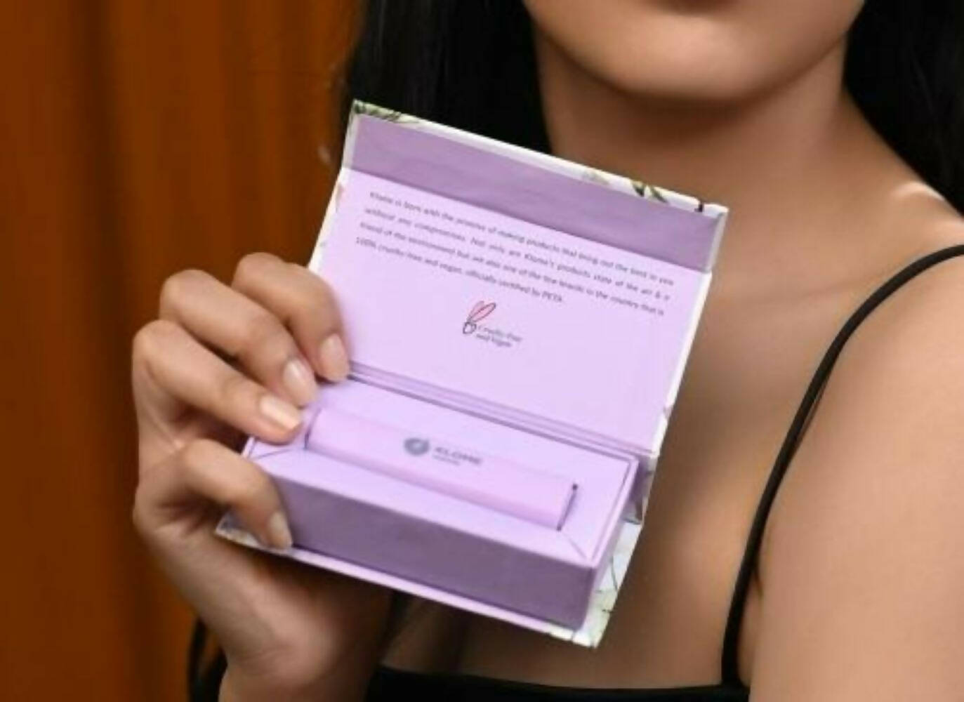 Klome Essentials Vegan Matte Lipstick-Rosewood (Dark Brown)