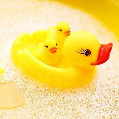 ToysBuddy Baby Bathing Rubber Squeaky Ducks Floating Play Water Pool Tub Toys (Yellow) Main Image