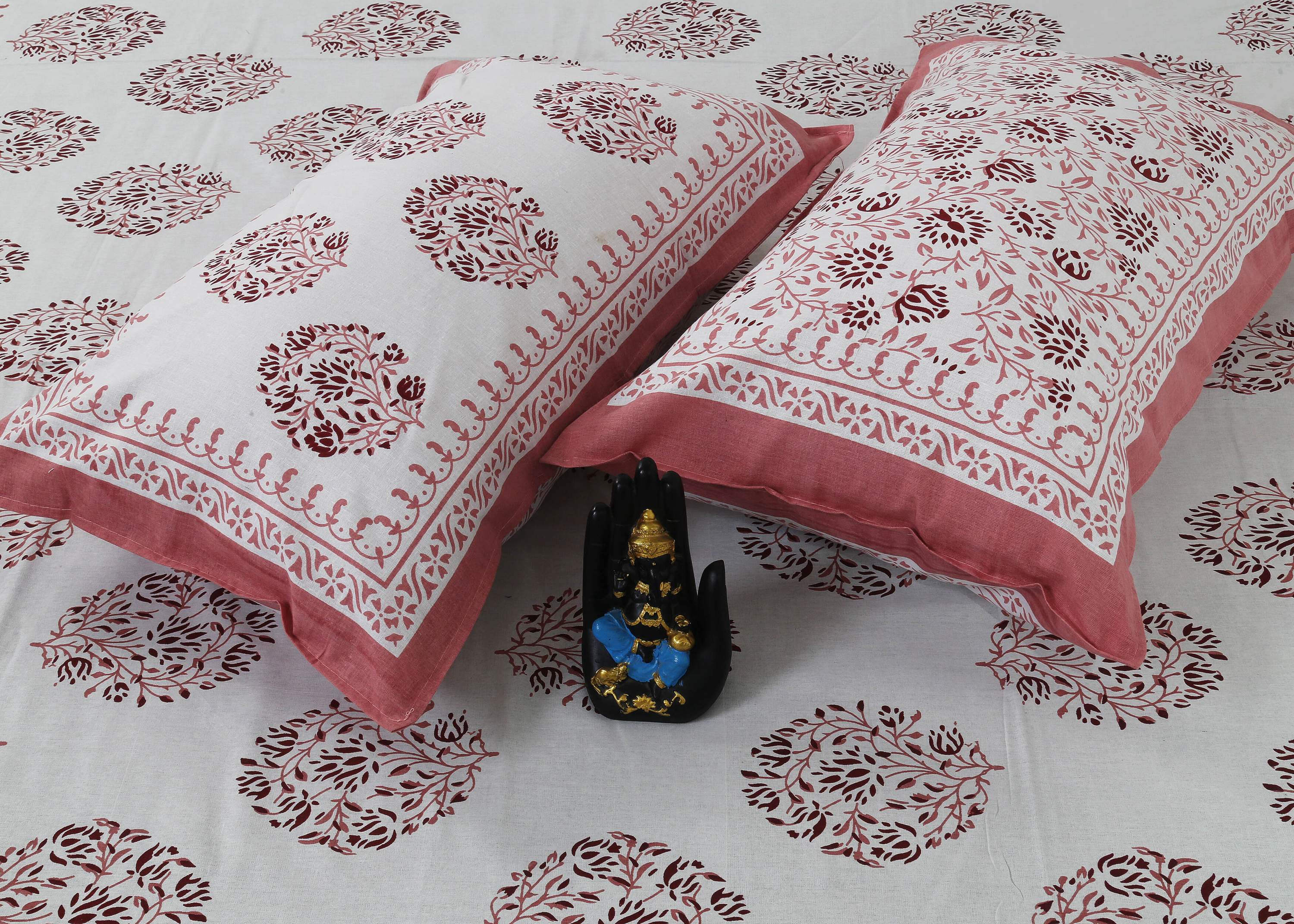Rudra Bazaar Pink 210 TC Cotton Double King Bedsheet With 2 Pillow Covers