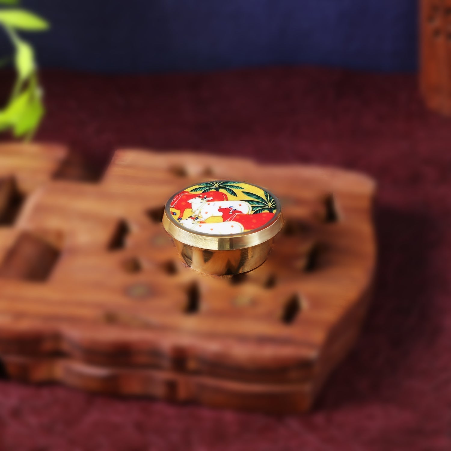 Sri Rudra Cow Karanda (SR 03151)