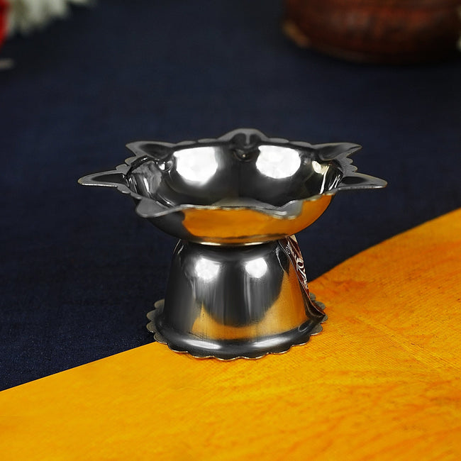Sri Rudra Steel Diya Small (SR 01524) Main Image