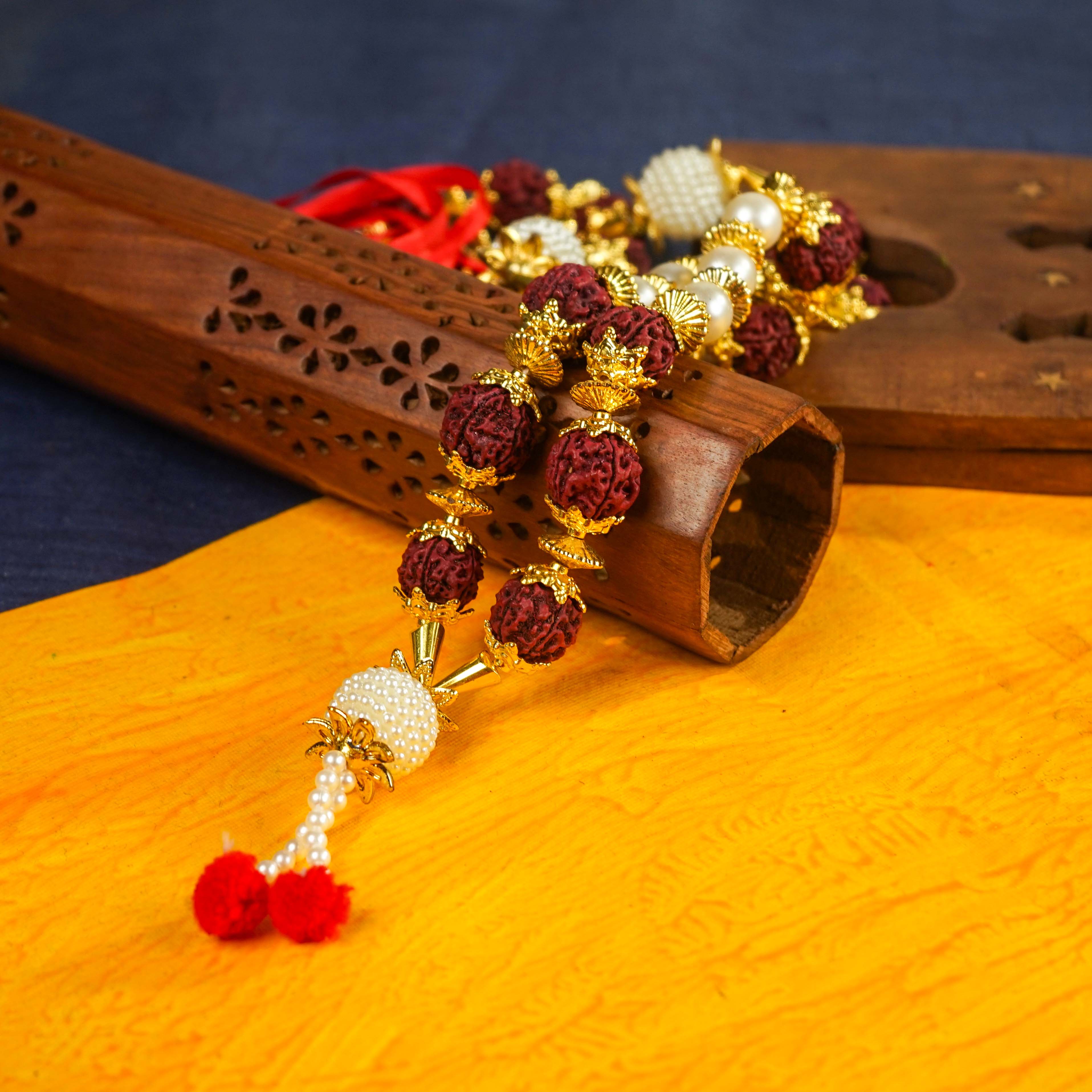 Sri Rudra Garland Chin SR01382