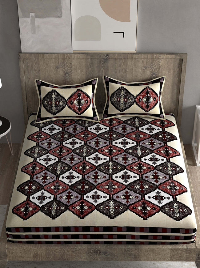 Spangle White & Maroon Ethnic Motifs 260 TC Cotton King Bedsheet with 2 Pillow Covers Main Image