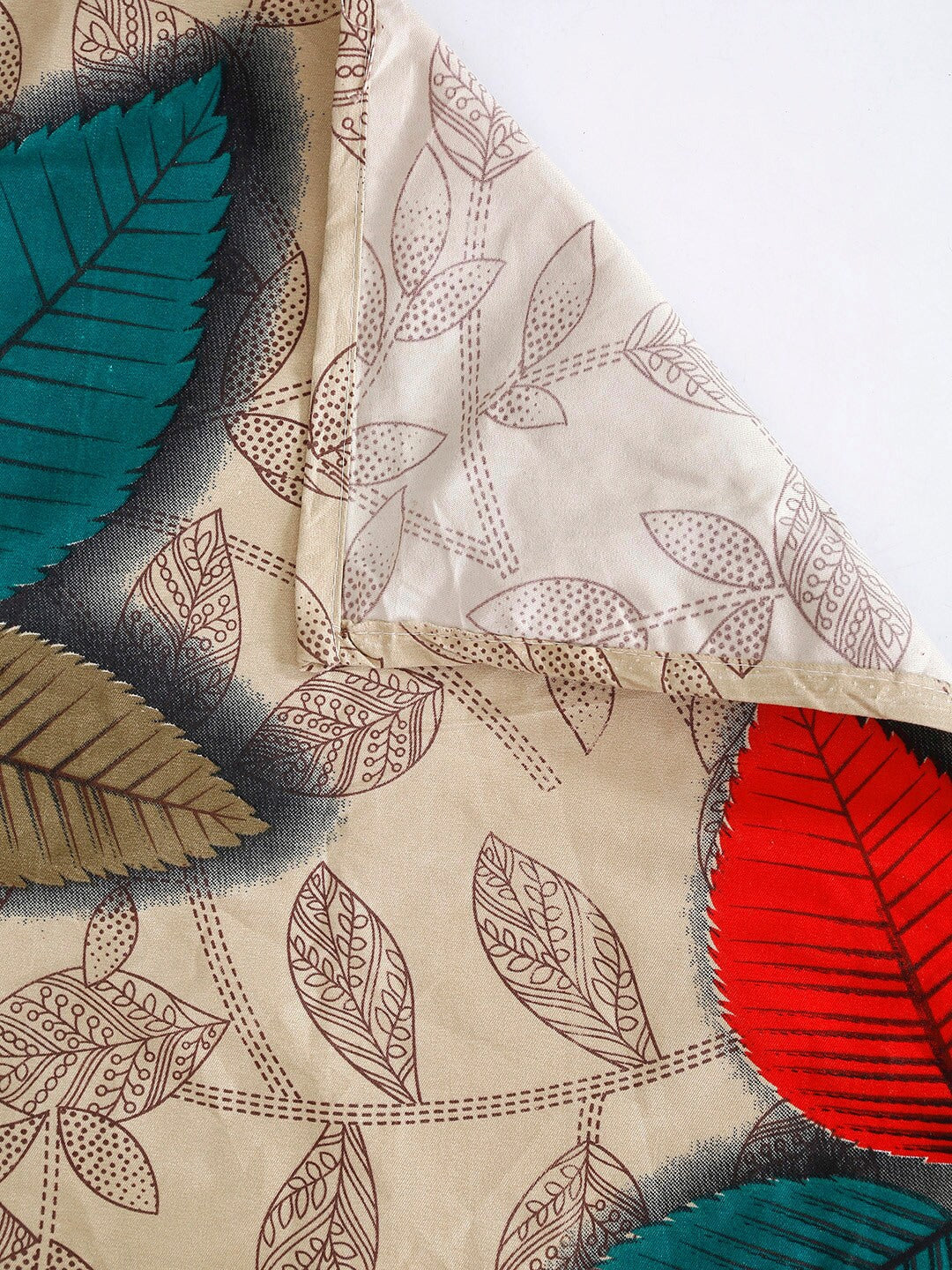 Home Sizzler Cream-Coloured & Red Floral 144 TC Bedsheet with Pillow Covers