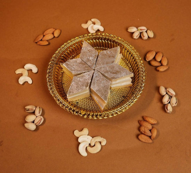 Pothgaal Sweets Kaju Burfi Hover Image