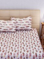 SEJ by Nisha Gupta White & Pink 144 TC Cotton King Bedsheet with 2 Pillow Covers