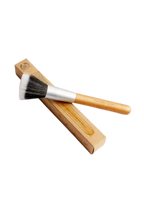 The Body Shop Foundation Brush