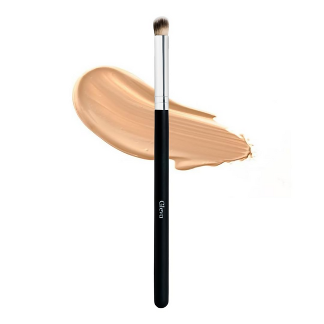 Gleva Mini Angled Under Eye Concealer Makeup Brush Hover Image