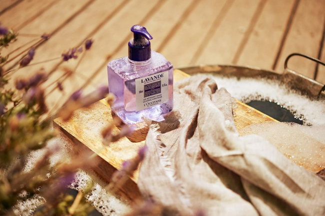L'Occitane Lavender Cleansing Hand Wash Main Image